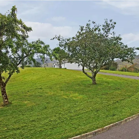 4 Bed In Beara Oc-i437 Hébergement de vacances