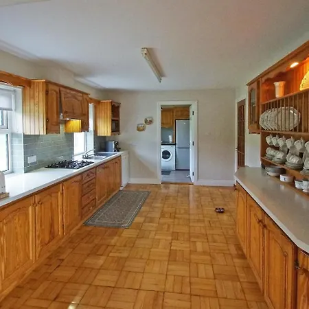 4 Bed In Beara Oc-i437 * Adrigole